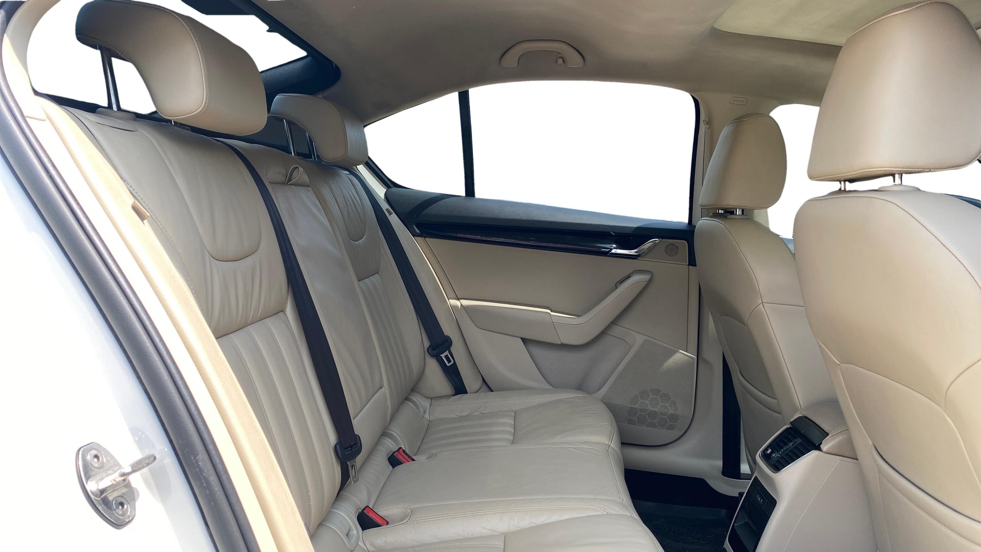 View 2018 Skoda Octavia 1.8 Style Plus TSI AT Image 36 Used 2018 Skoda Octavia 1.8 Style Plus TSI AT Image 36