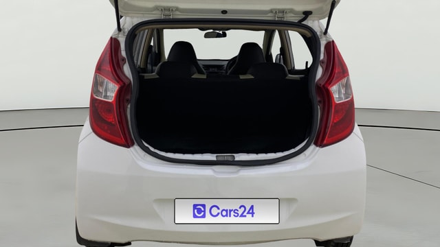 View Hyundai EON Image 36 Used Hyundai EON Image 36