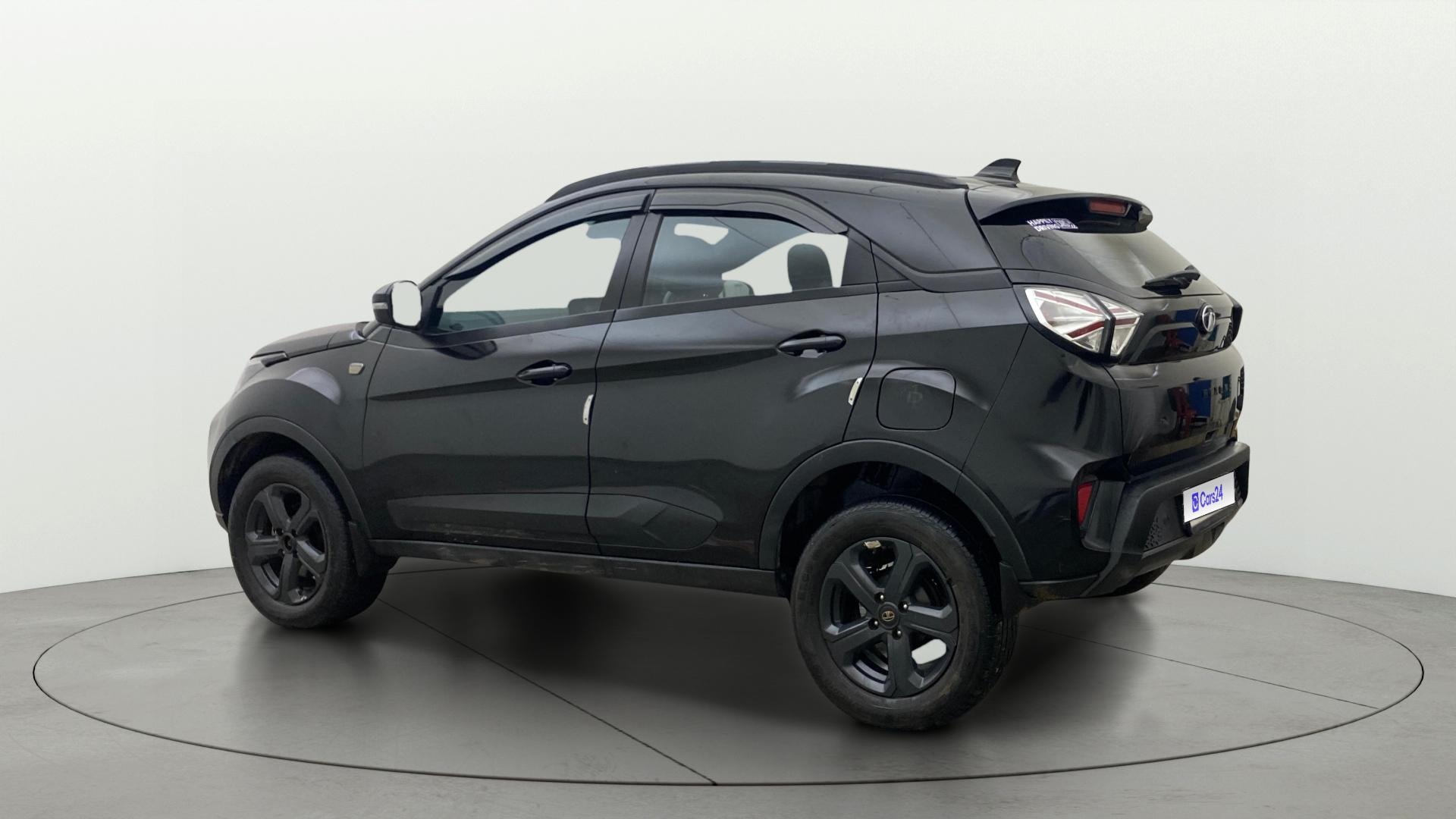 View 2023 Tata Nexon Revotorq XZA Plus (HS) Dark Image 2 Used 2023 Tata Nexon Revotorq XZA Plus (HS) Dark Image 2
