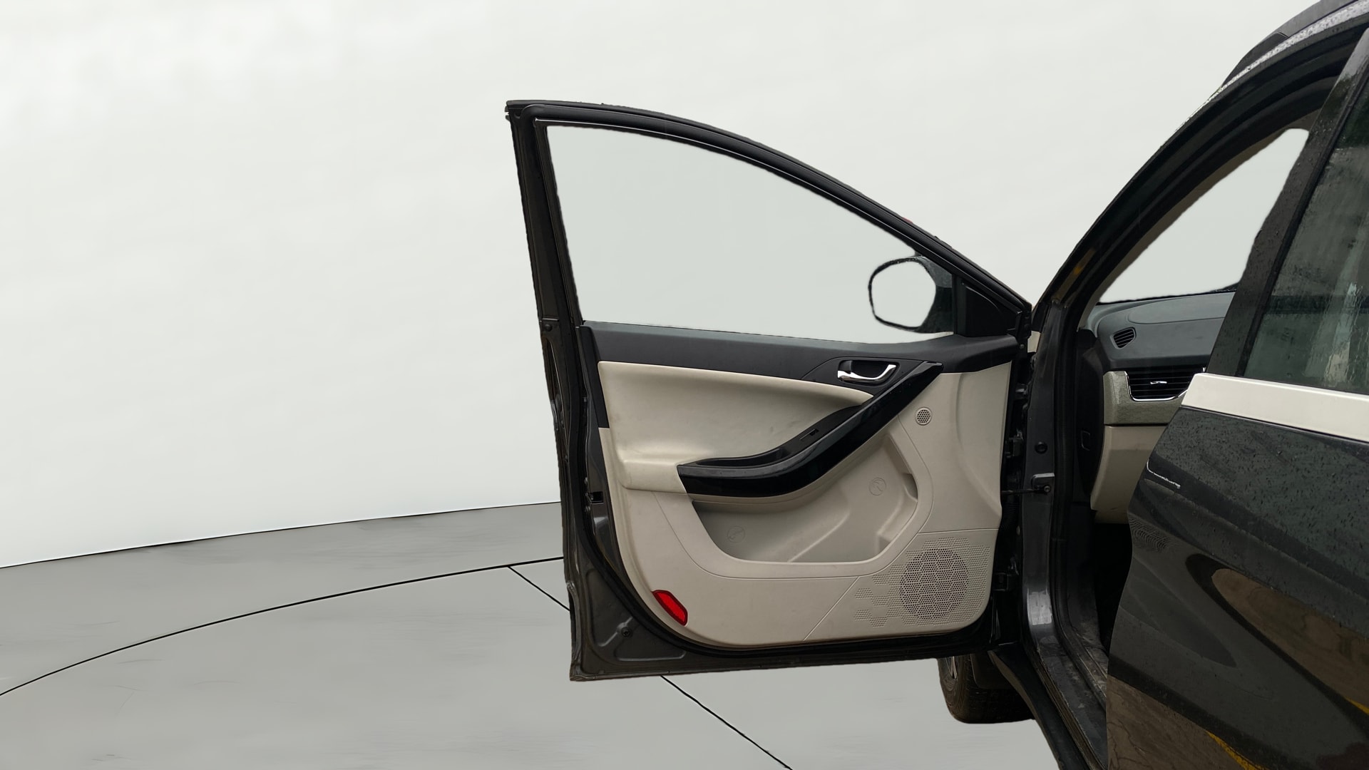 View 2022 Tata Nexon Revotron XE Image 40 Used 2022 Tata Nexon Revotron XE Image 40
