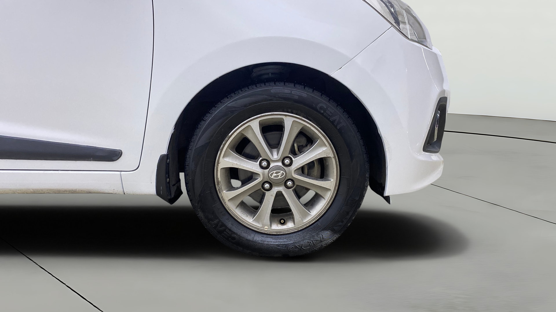 View 2015 Hyundai Grand i10 1.2 Asta Petrol Image 41 Used 2015 Hyundai Grand i10 1.2 Asta Petrol Image 41