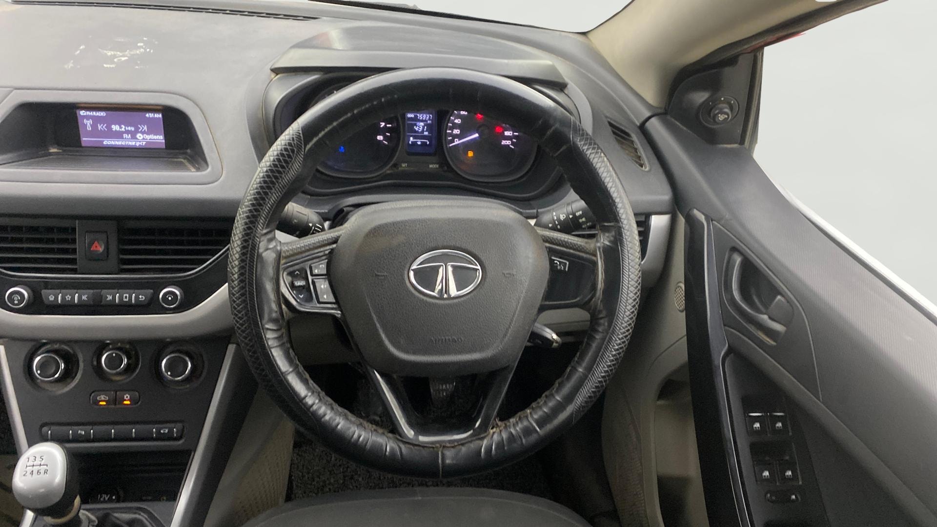 View 2018 Tata Nexon Revotorq XM Image 20 Used 2018 Tata Nexon Revotorq XM Image 20