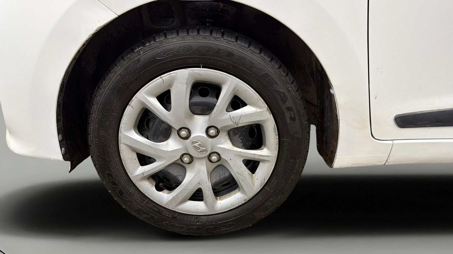 View 2019 Hyundai Grand i10 Sportz 1.2 Kappa Image 33 Used 2019 Hyundai Grand i10 Sportz 1.2 Kappa Image 33