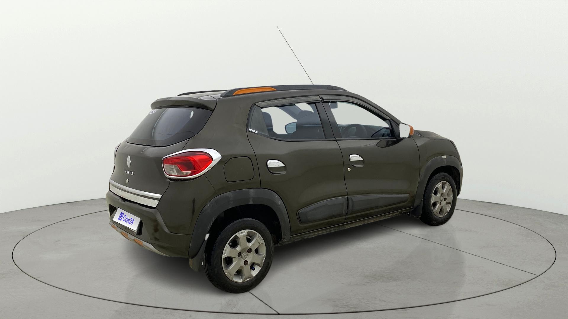 View 2017 Renault Kwid RXT 1.0 Driver Airbag Option Image 41 Used 2017 Renault Kwid RXT 1.0 Driver Airbag Option Image 41