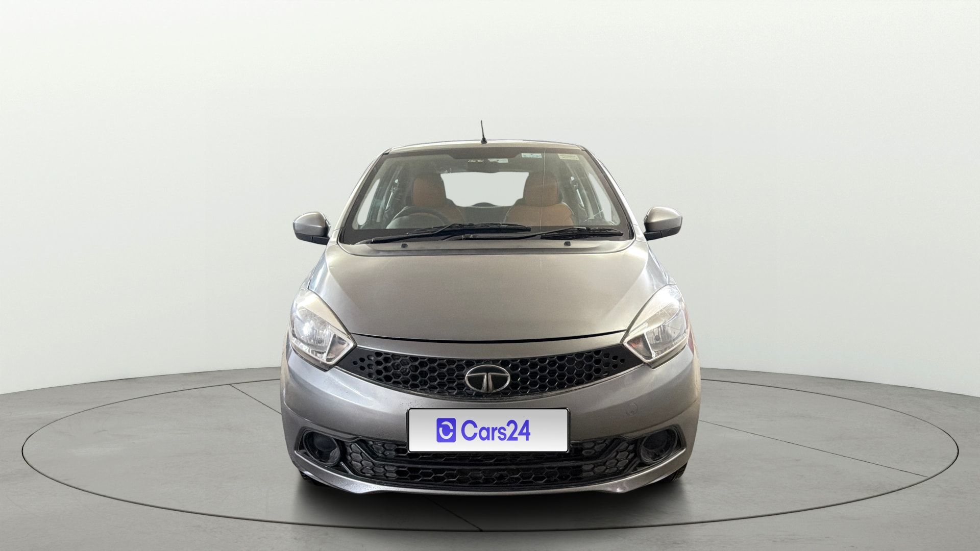 View 2019 Tata Tiago Revotorq XB Image 1 Used 2019 Tata Tiago Revotorq XB Image 1