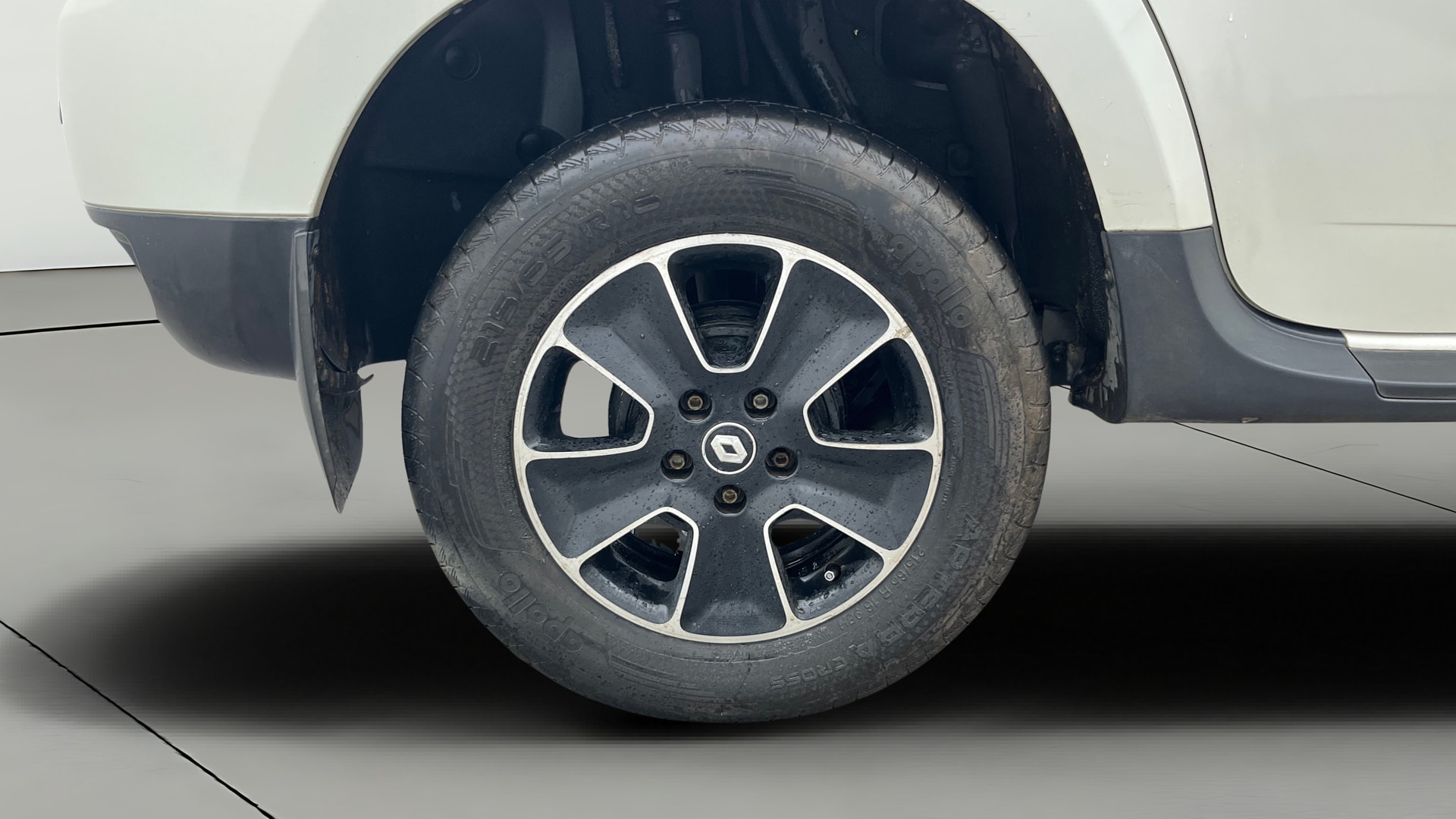 View 2019 Renault Duster Petrol RxS CVT Petrol Image 24 Used 2019 Renault Duster Petrol RxS CVT Petrol Image 24