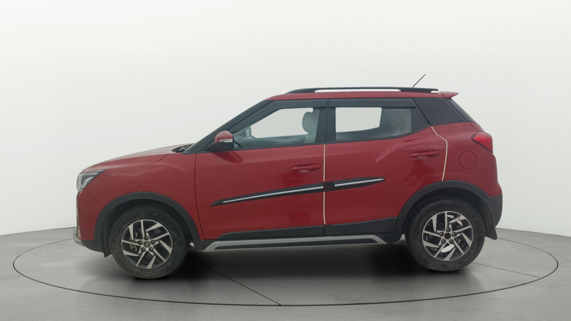 Used 2022 Mahindra XUV300 Used 2022 Mahindra XUV300