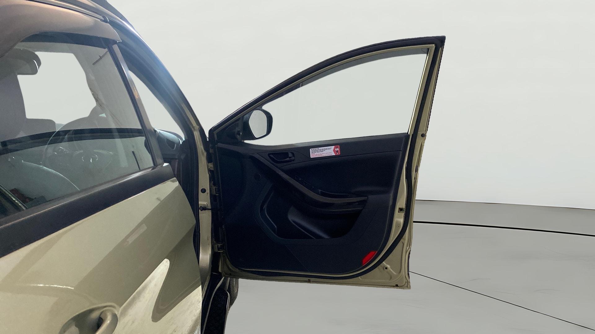 View 2022 Tata Nexon Revotron XE Image 47 Used 2022 Tata Nexon Revotron XE Image 47