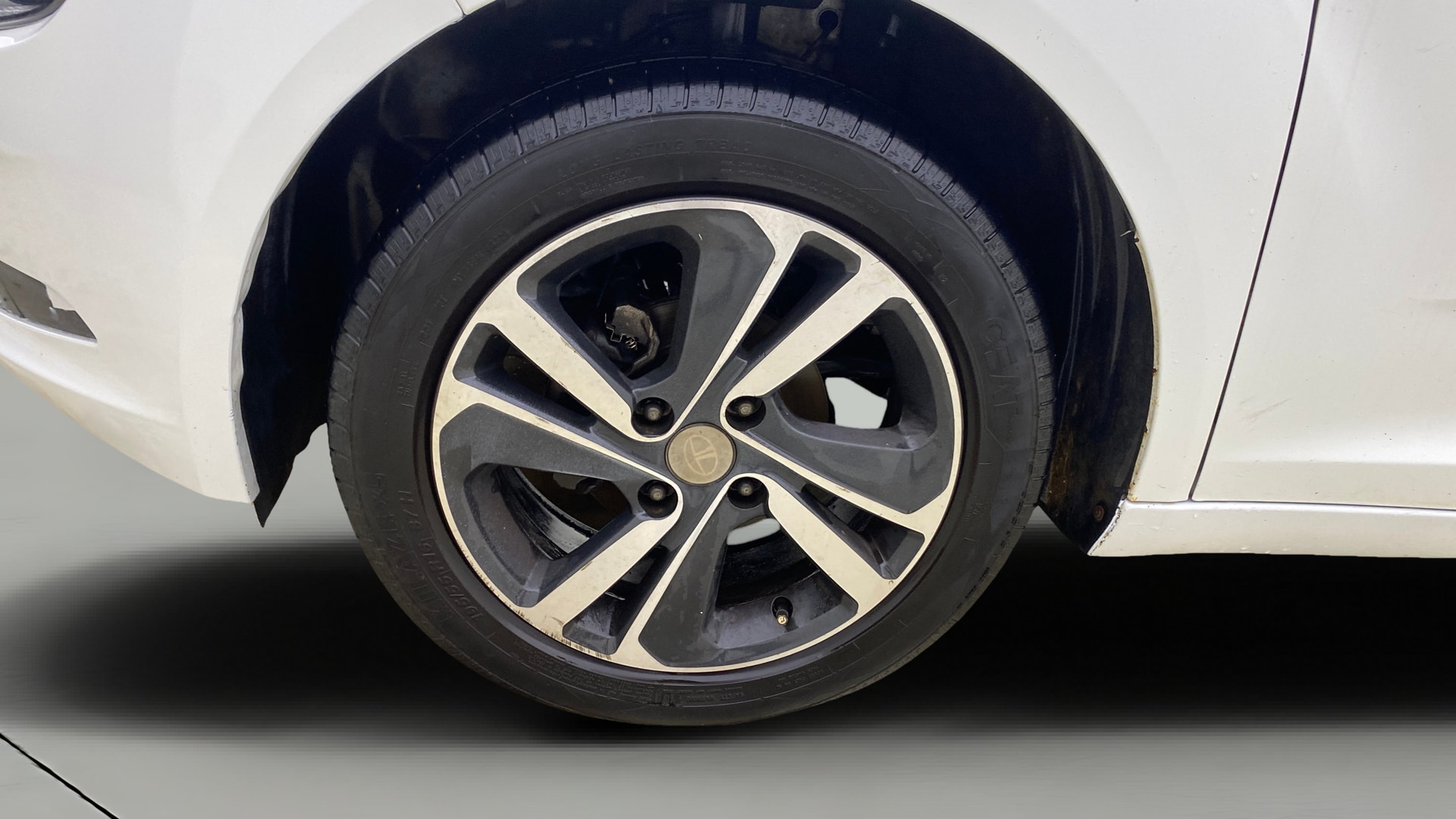 View 2022 Tata Altroz XZ Petrol Image 35 Used 2022 Tata Altroz XZ Petrol Image 35