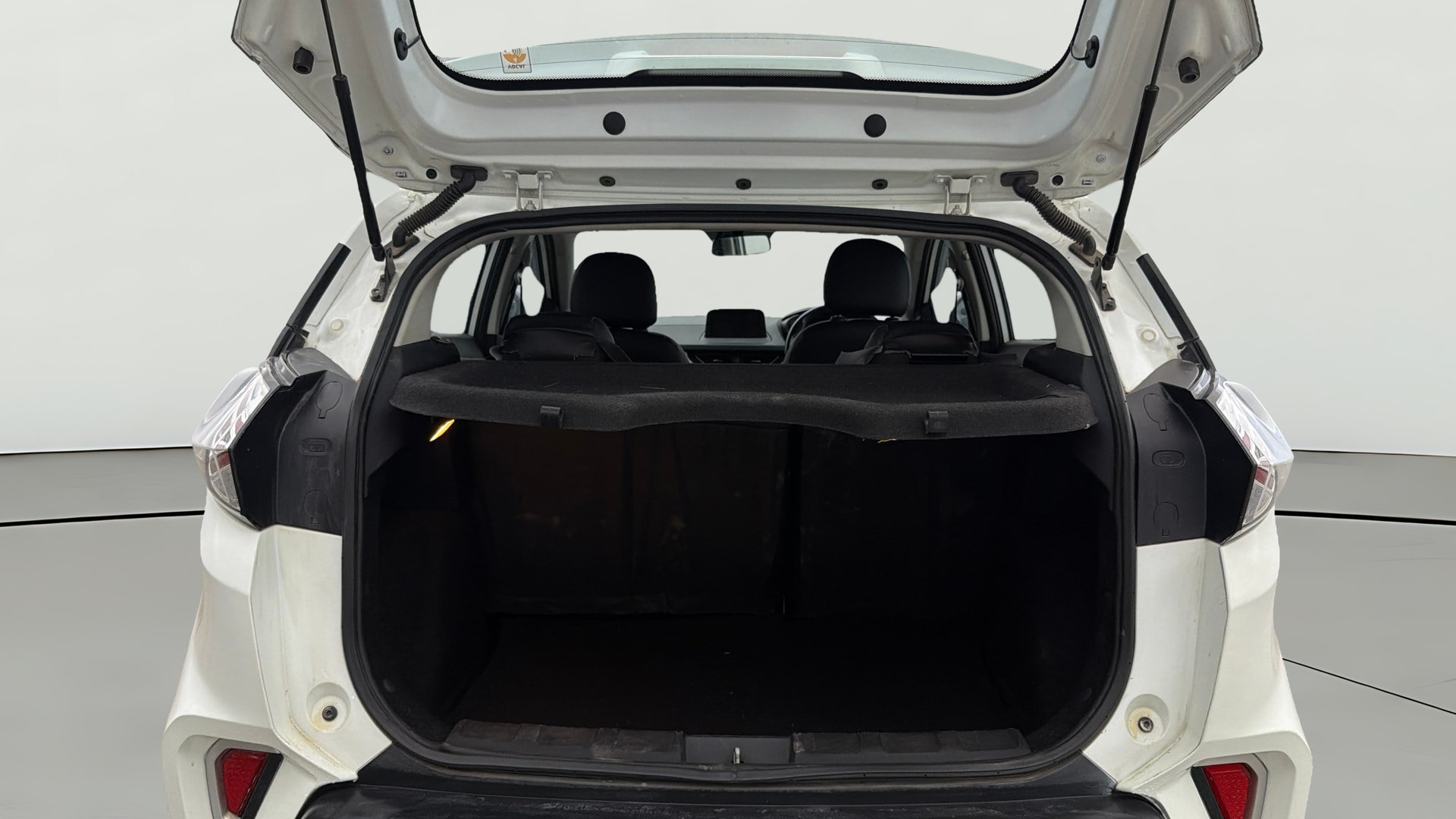 View 2021 Tata Nexon Revotron XE Image 42 Used 2021 Tata Nexon Revotron XE Image 42