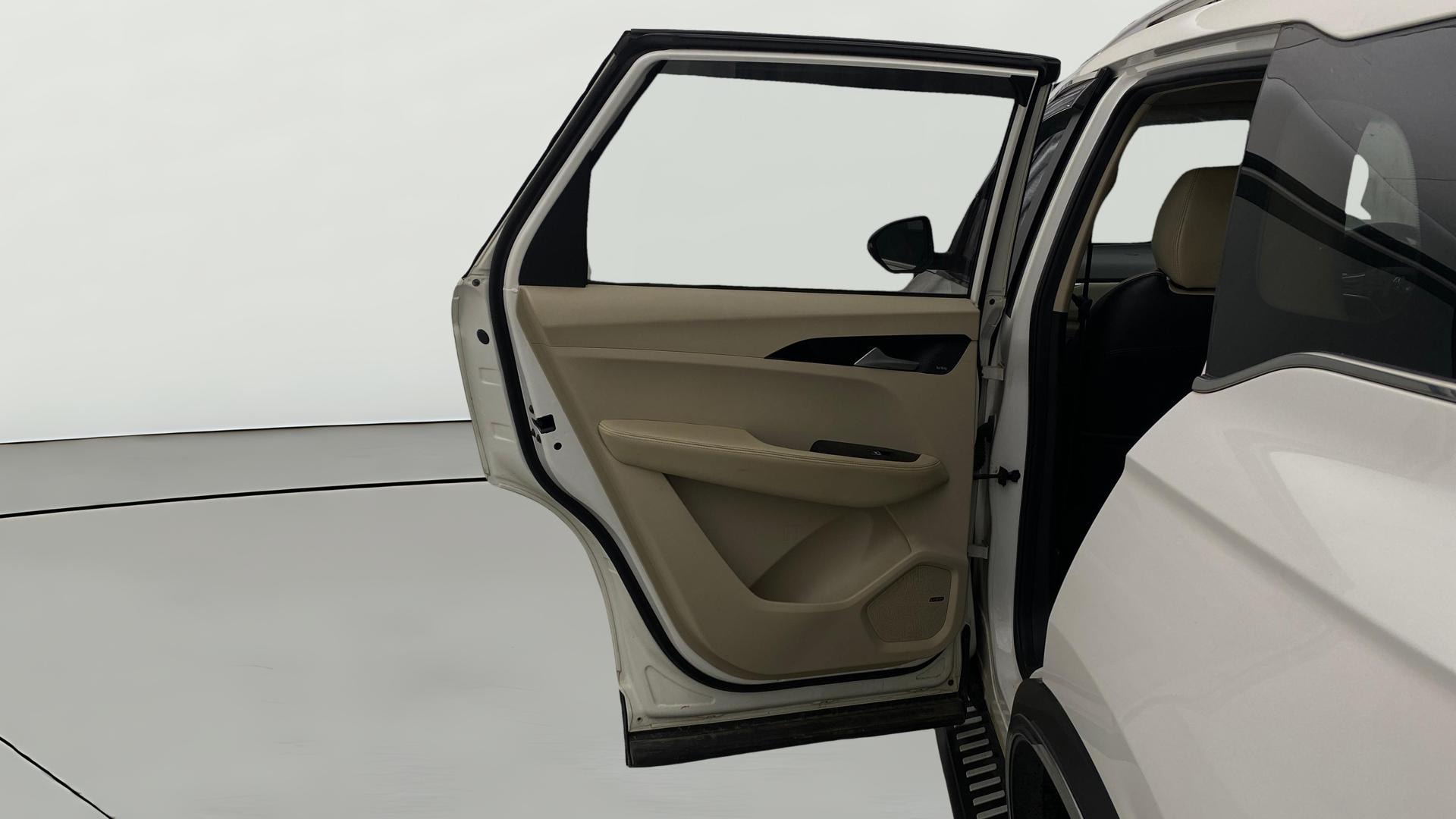 View 2022 MG Hector Sharp Diesel Image 23 Used 2022 MG Hector Sharp Diesel Image 23