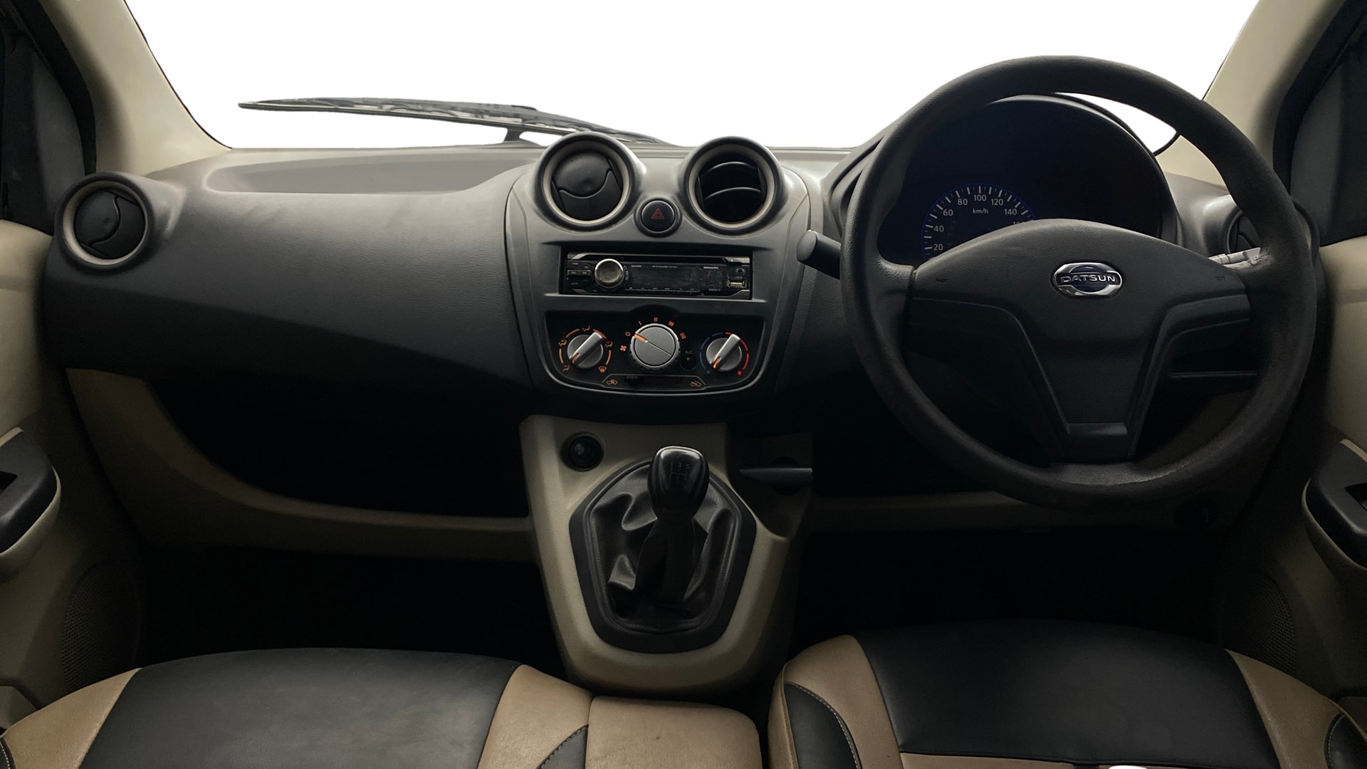 View 2016 Datsun Go T Image 15 Used 2016 Datsun Go T Image 15