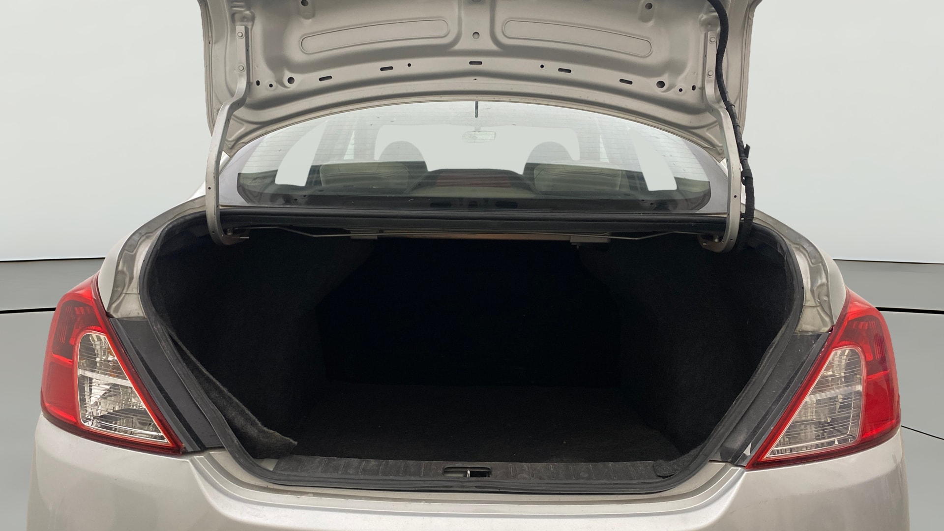 Used 2017 Nissan Sunny Used 2017 Nissan Sunny