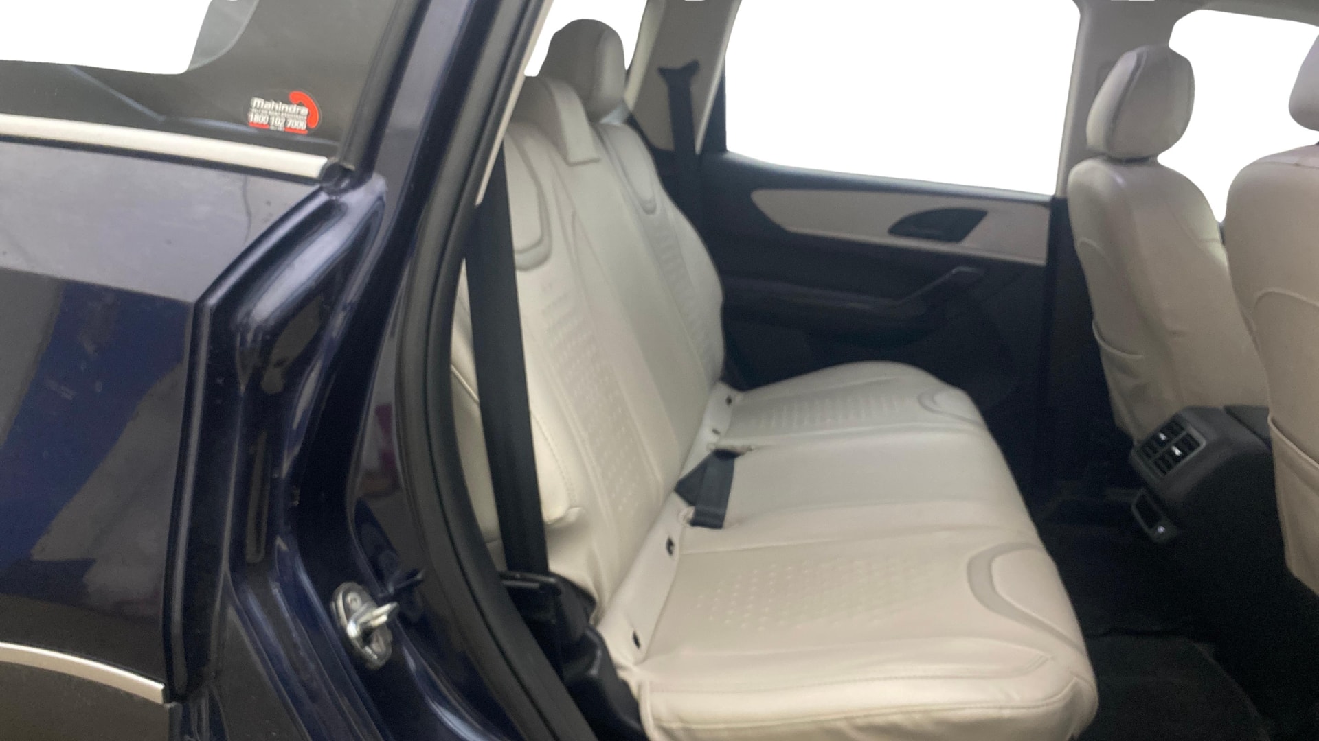 Used 2022 Mahindra XUV700 Used 2022 Mahindra XUV700