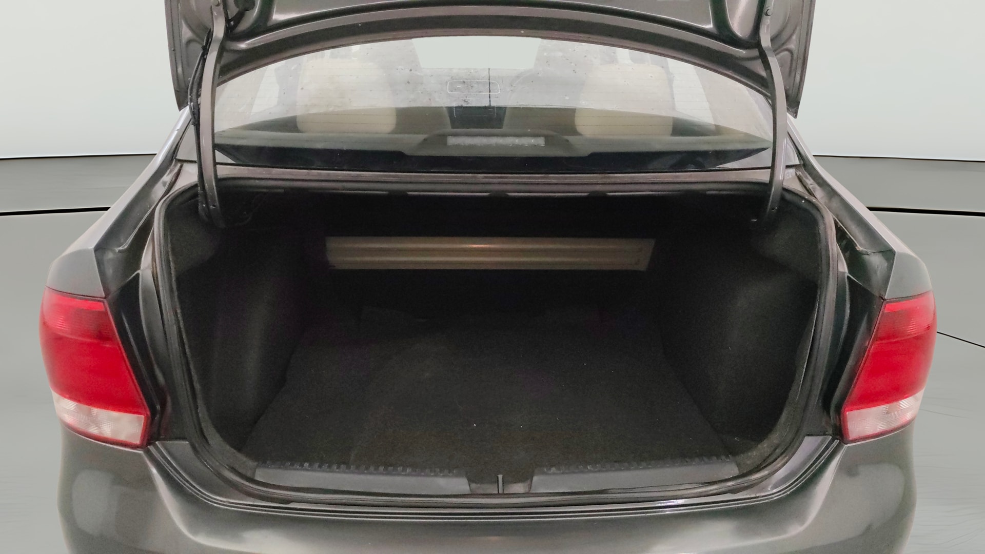 View 2013 Volkswagen Vento 1.2 L TSI Comfortline Petrol AT Image 36 Used 2013 Volkswagen Vento 1.2 L TSI Comfortline Petrol AT Image 36
