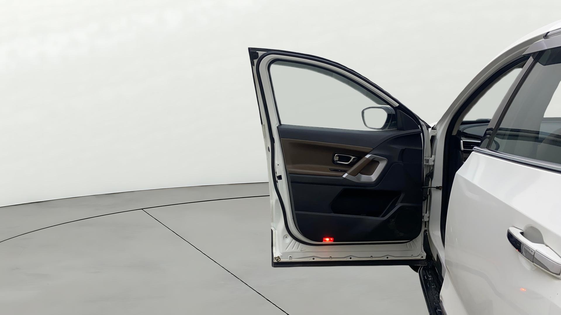 View 2022 Tata Harrier XE Image 33 Used 2022 Tata Harrier XE Image 33