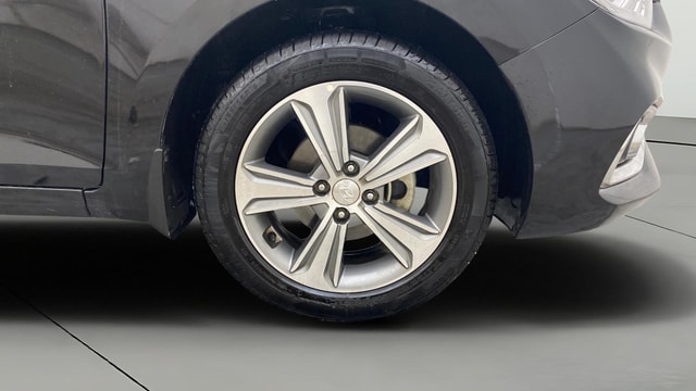 View Hyundai Verna Image 43 Used Hyundai Verna Image 43