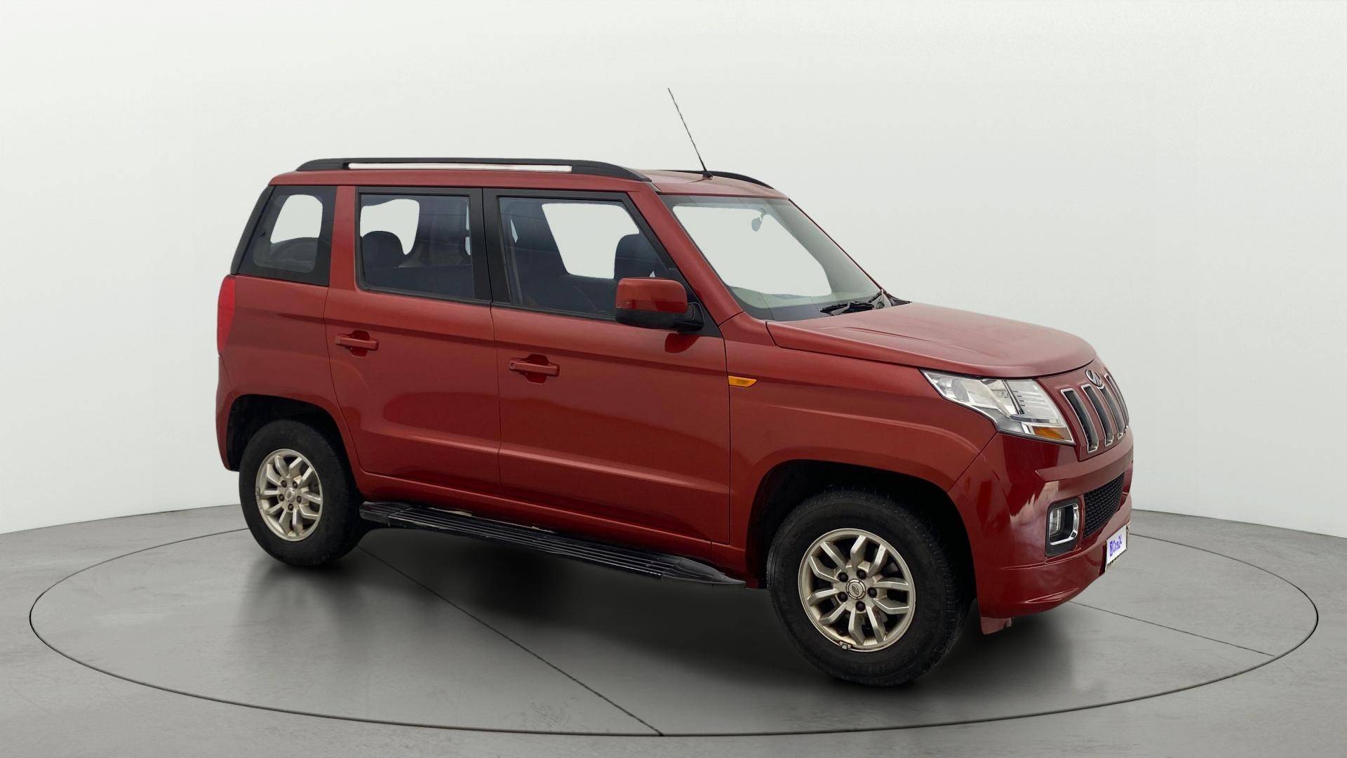 View 2017 Mahindra TUV300 T8 Image 35 Used 2017 Mahindra TUV300 T8 Image 35