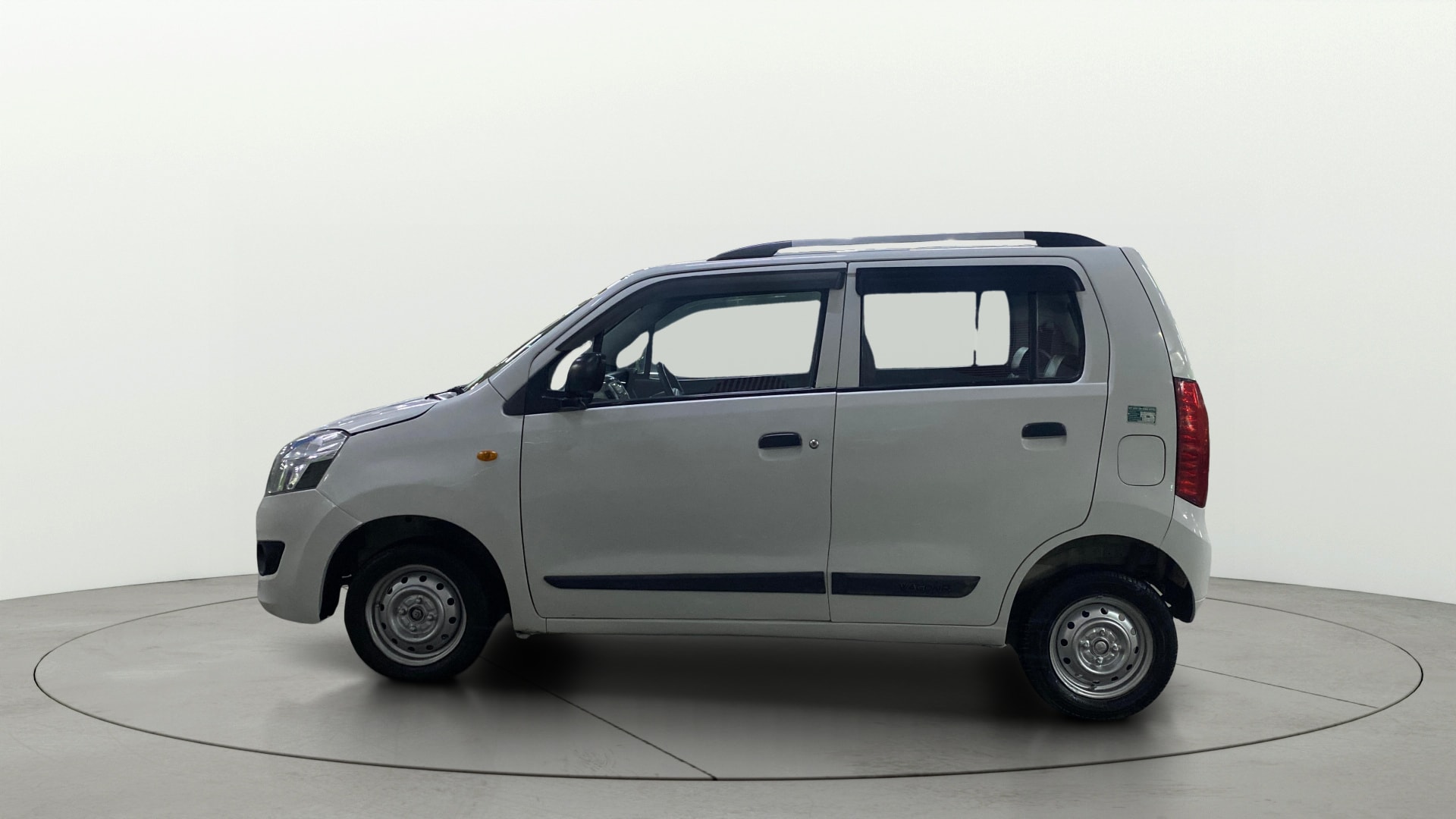 View 2016 Maruti Suzuki 1000 Base Variant Image 5 Used 2016 Maruti Suzuki 1000 Base Variant Image 5