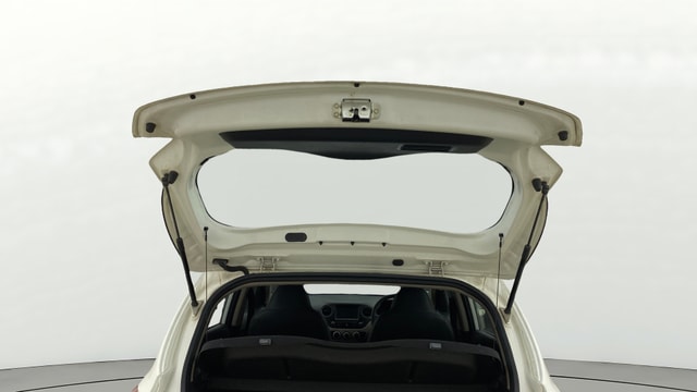 View Hyundai Grand i10 Image 16 Used Hyundai Grand i10 Image 16