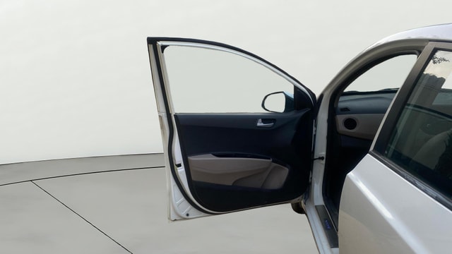 View Hyundai Xcent Image 31 Used Hyundai Xcent Image 31