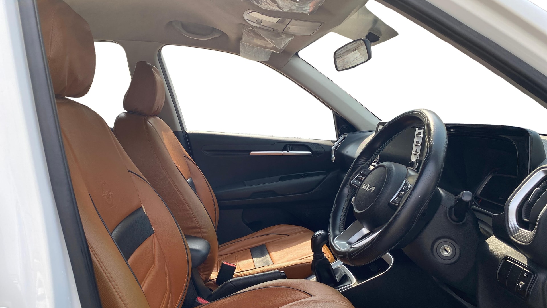 View 2022 Kia Sonet HTK Plus Petrol Image 26 Used 2022 Kia Sonet HTK Plus Petrol Image 26