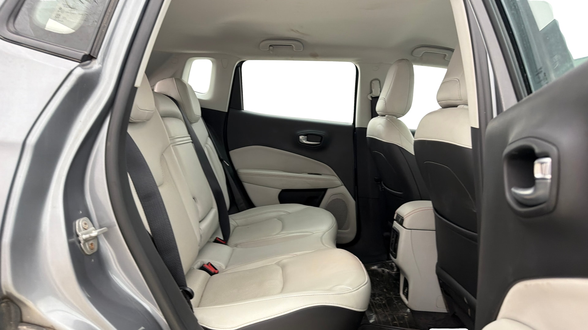 View 2019 Jeep Compass Limited 1.4 Multi AIR Petrol DDCT AT BS IV Image 35 Used 2019 Jeep Compass Limited 1.4 Multi AIR Petrol DDCT AT BS IV Image 35