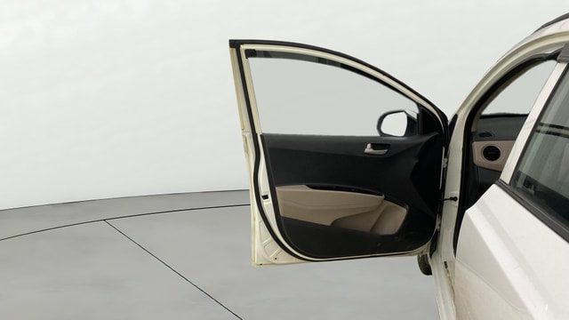 View Hyundai Grand i10 Image 30 Used Hyundai Grand i10 Image 30