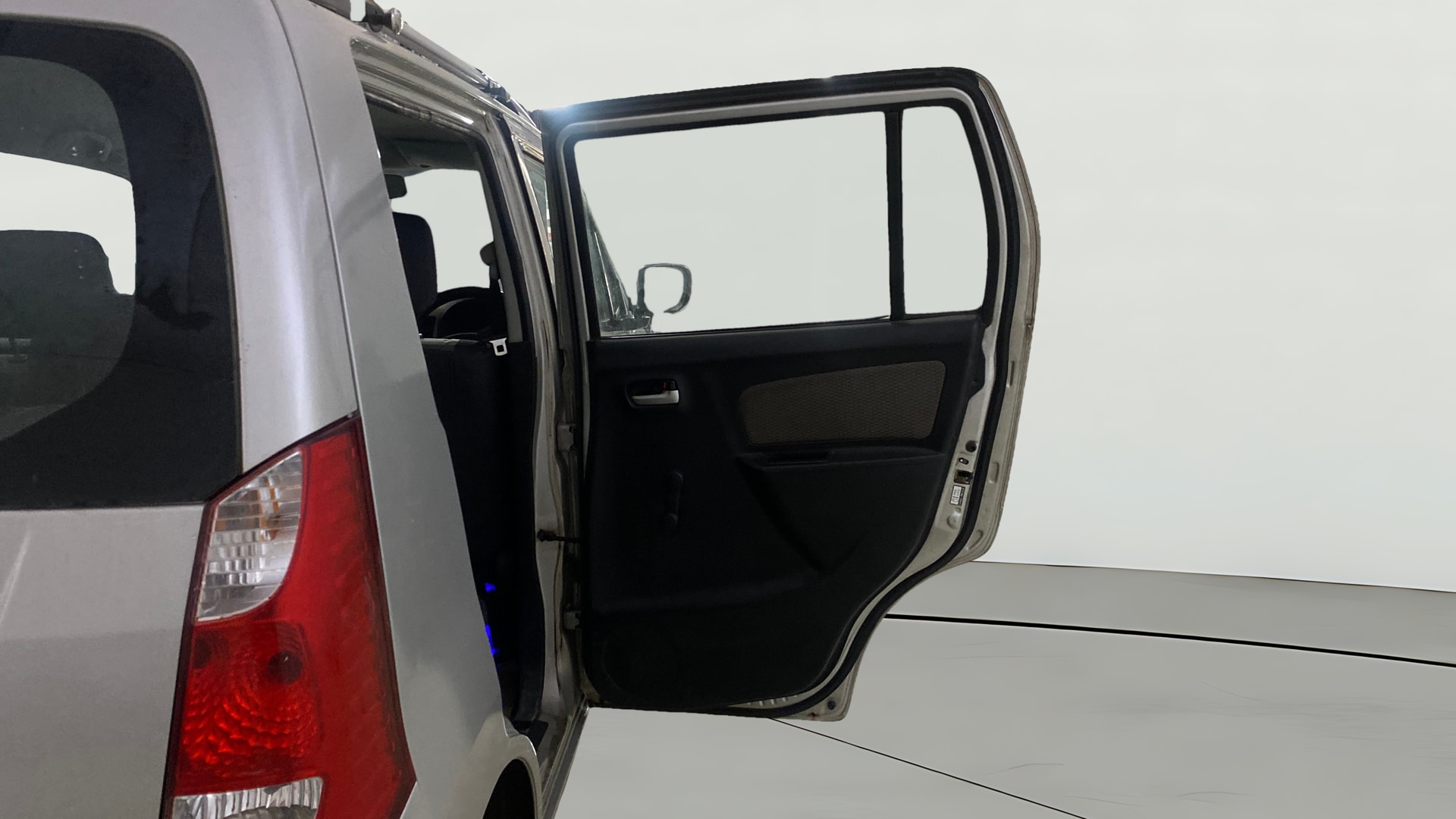 View 2015 Maruti Suzuki 1000 Base Variant Image 7 Used 2015 Maruti Suzuki 1000 Base Variant Image 7