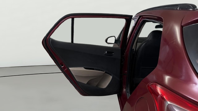 View Hyundai Grand i10 Image 14 Used Hyundai Grand i10 Image 14