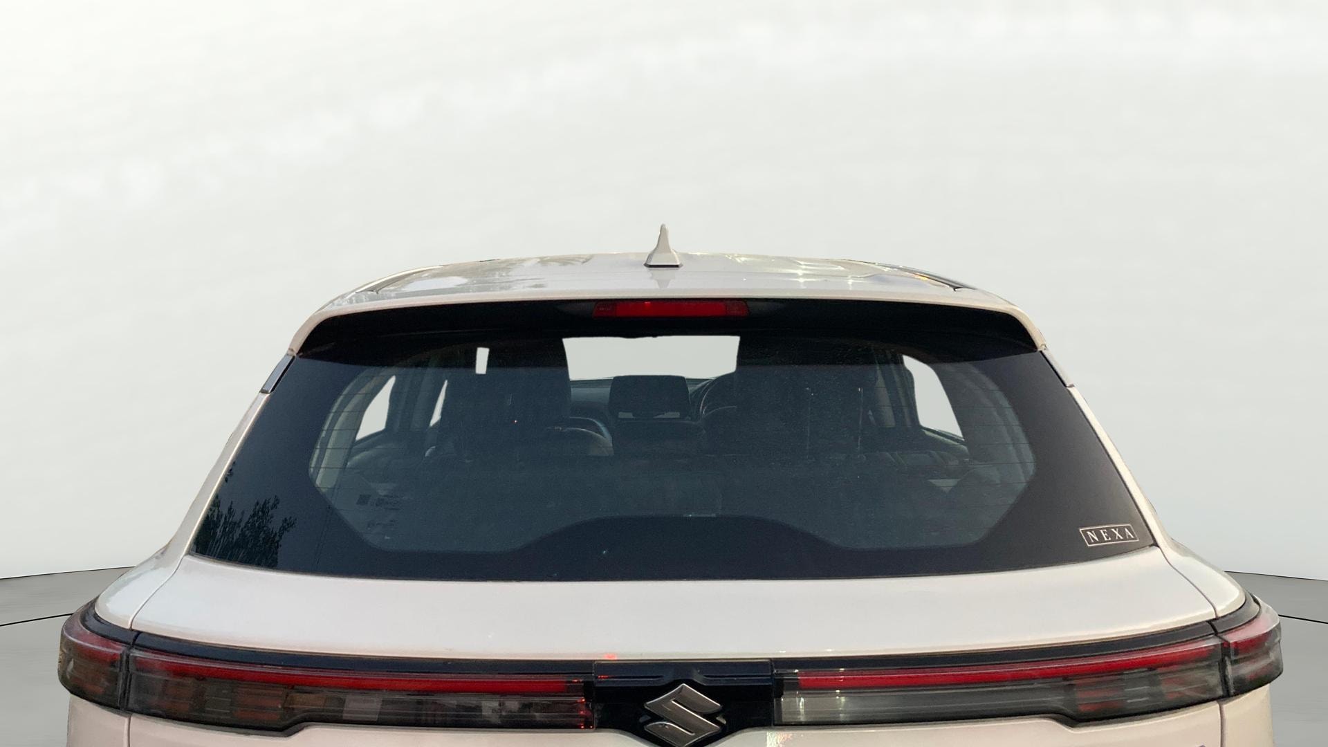 View 2023 Maruti Suzuki 1000 Base Variant Image 5 Used 2023 Maruti Suzuki 1000 Base Variant Image 5