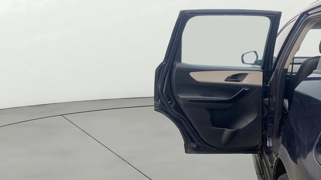 View Mahindra XUV700 Image 23 Used Mahindra XUV700 Image 23