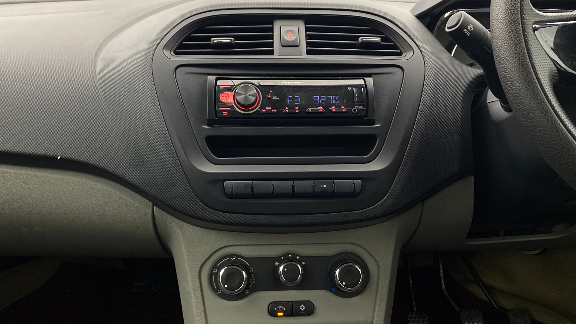View 2019 Tata Tiago Revotorq XB Image 17 Used 2019 Tata Tiago Revotorq XB Image 17