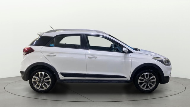 View Hyundai i20 Active Image 8 Used Hyundai i20 Active Image 8