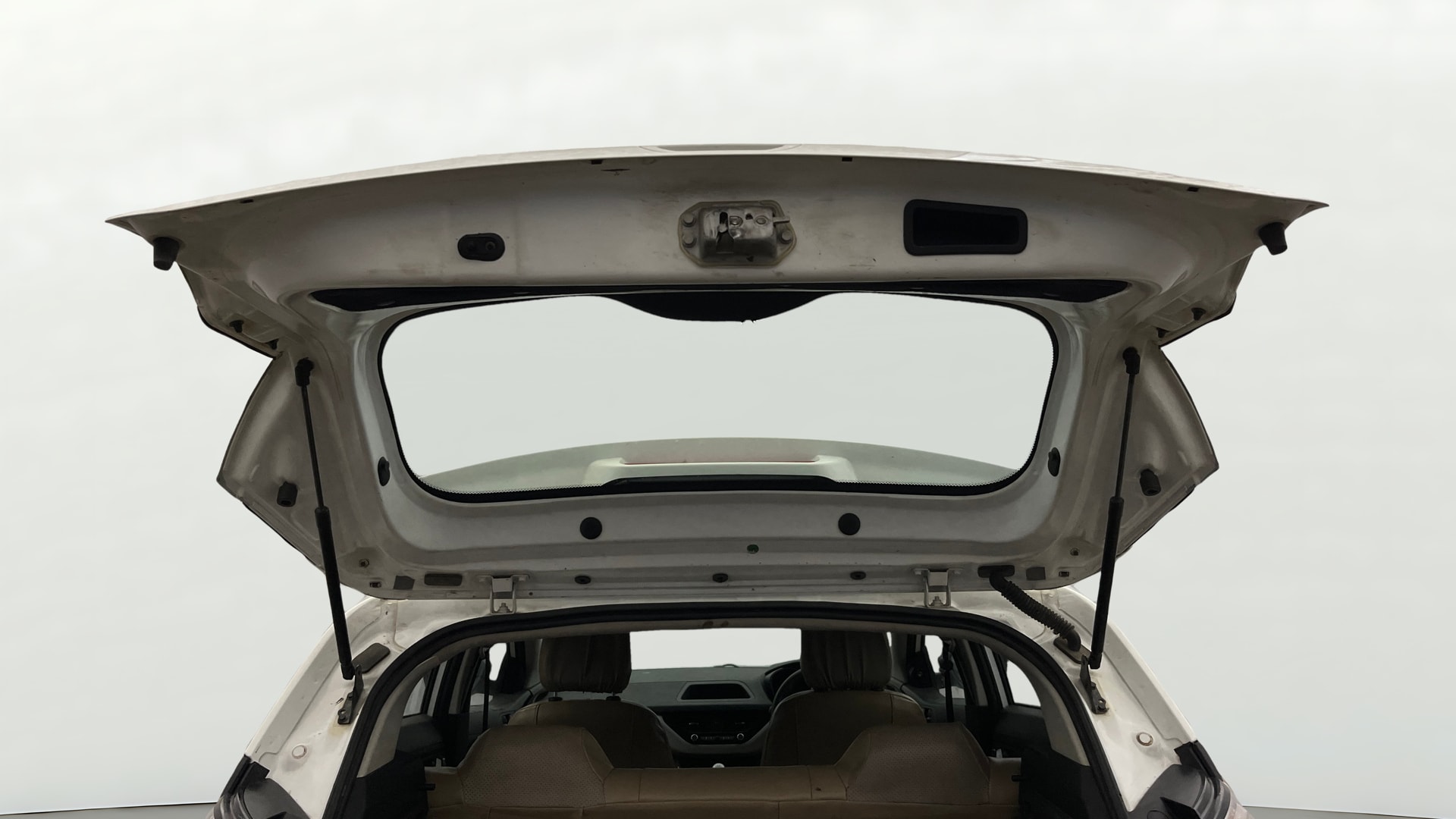 View 2019 Tata Nexon Revotron XM Image 16 Used 2019 Tata Nexon Revotron XM Image 16