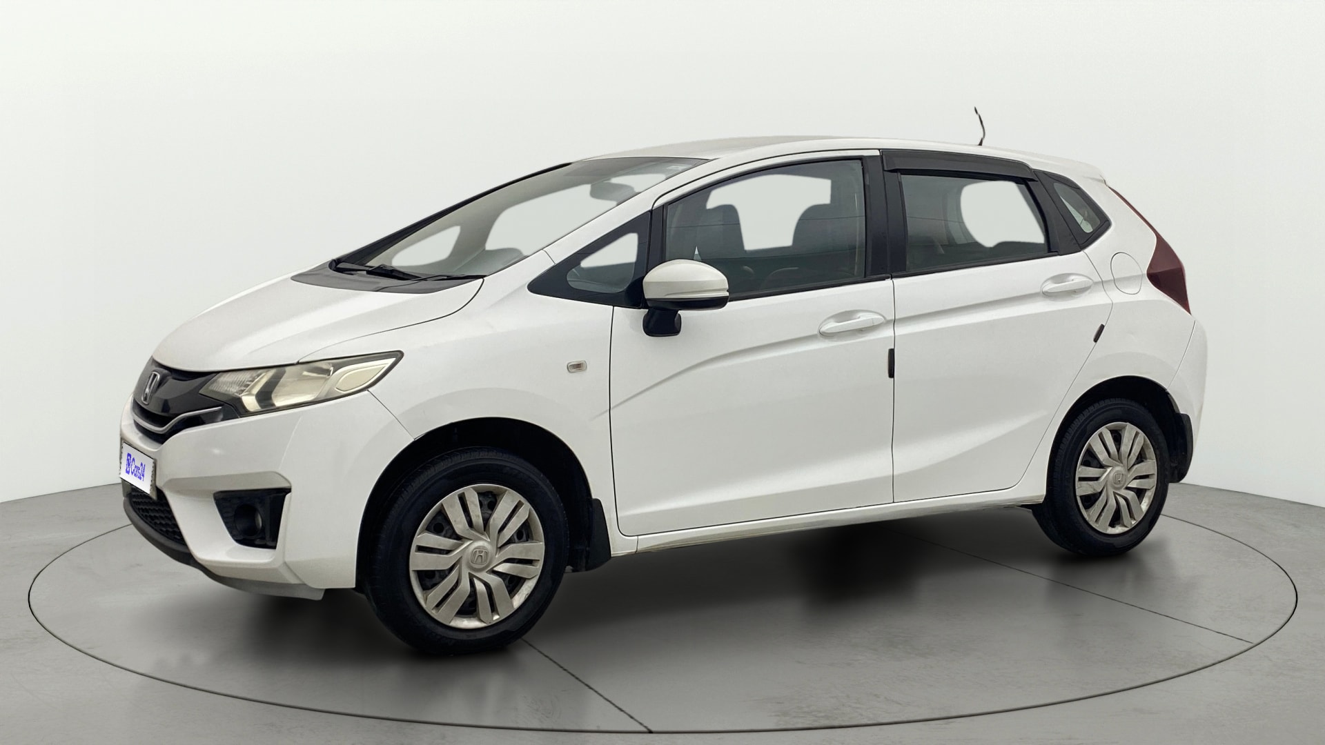 View 2016 Honda Jazz E MT Diesel Image 35 Used 2016 Honda Jazz E MT Diesel Image 35