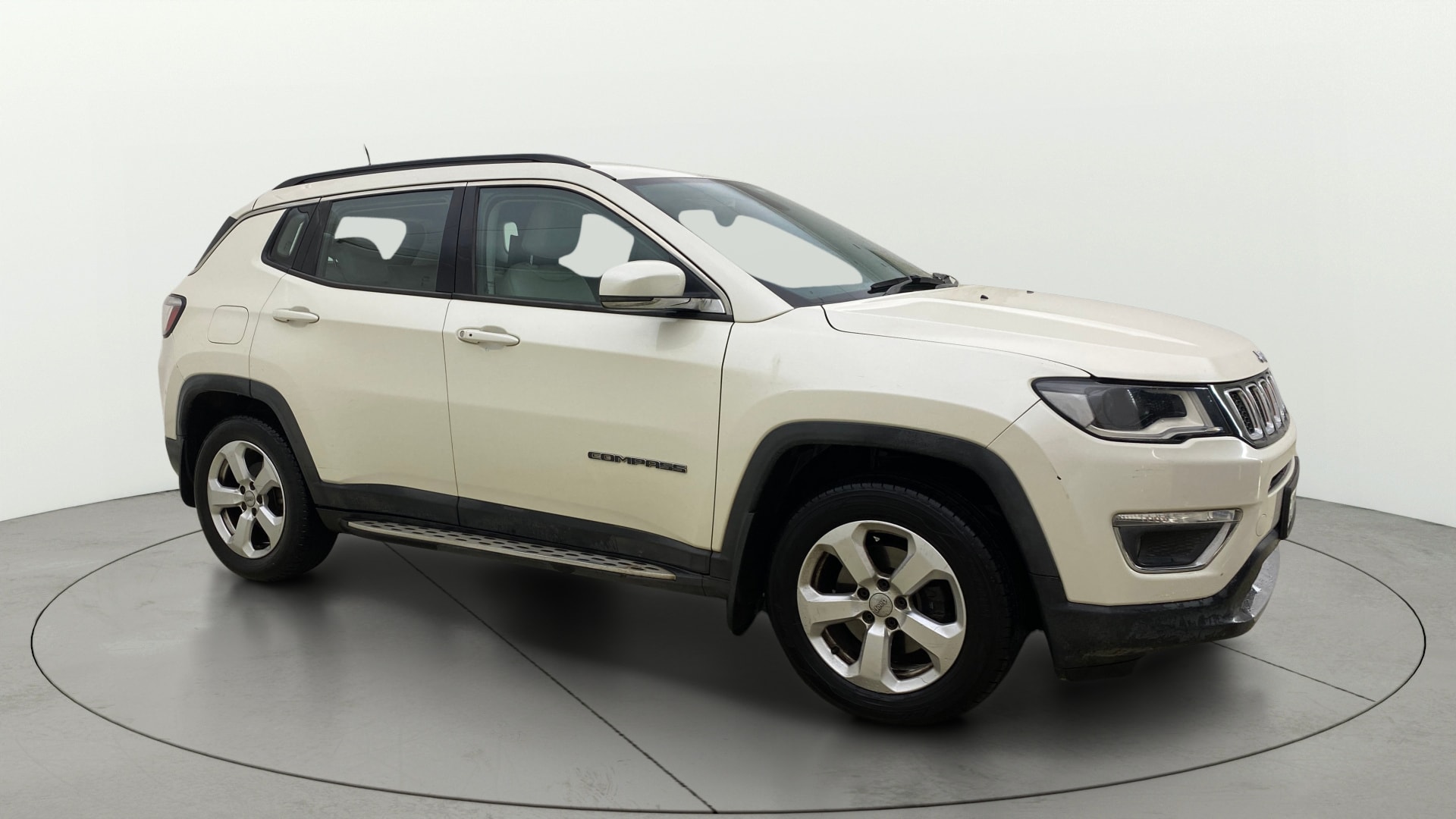 View 2019 Jeep Compass Limited 1.4 Multi AIR Petrol DDCT AT BS IV Image 37 Used 2019 Jeep Compass Limited 1.4 Multi AIR Petrol DDCT AT BS IV Image 37