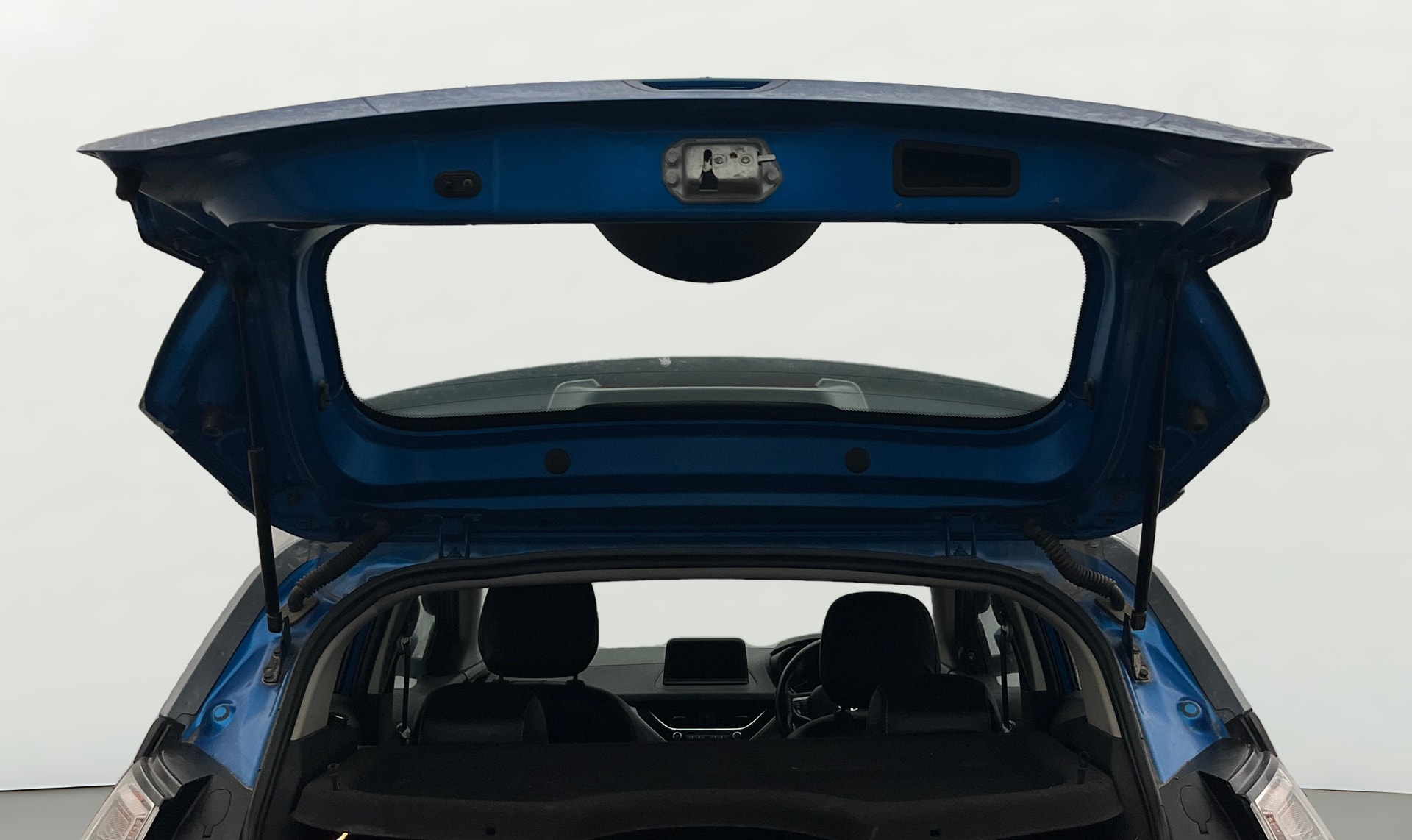 View 2018 Tata Nexon Revotron XE Image 31 Used 2018 Tata Nexon Revotron XE Image 31