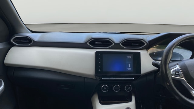View Nissan Magnite Image 18 Used Nissan Magnite Image 18