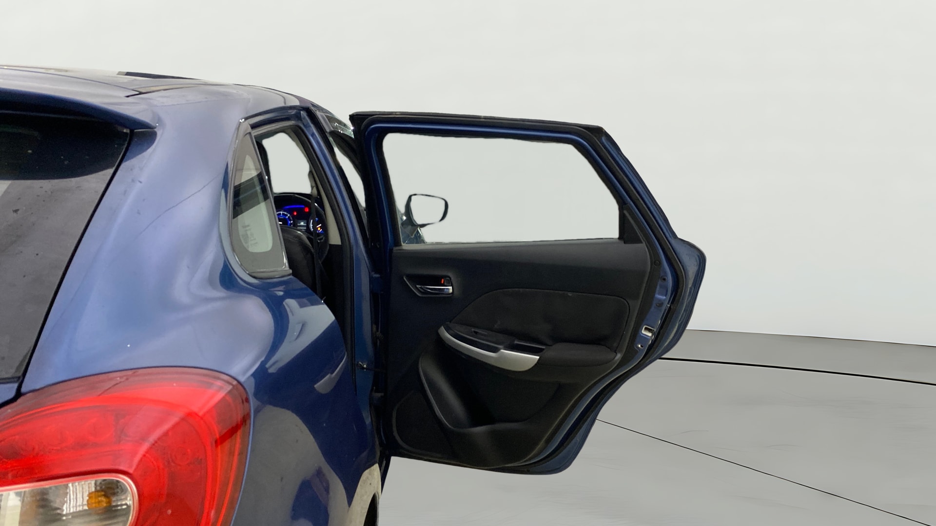 View 2018 Maruti Suzuki 1000 Base Variant Image 7 Used 2018 Maruti Suzuki 1000 Base Variant Image 7