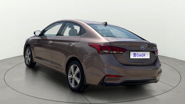 View Hyundai Verna Image 2 Used Hyundai Verna Image 2