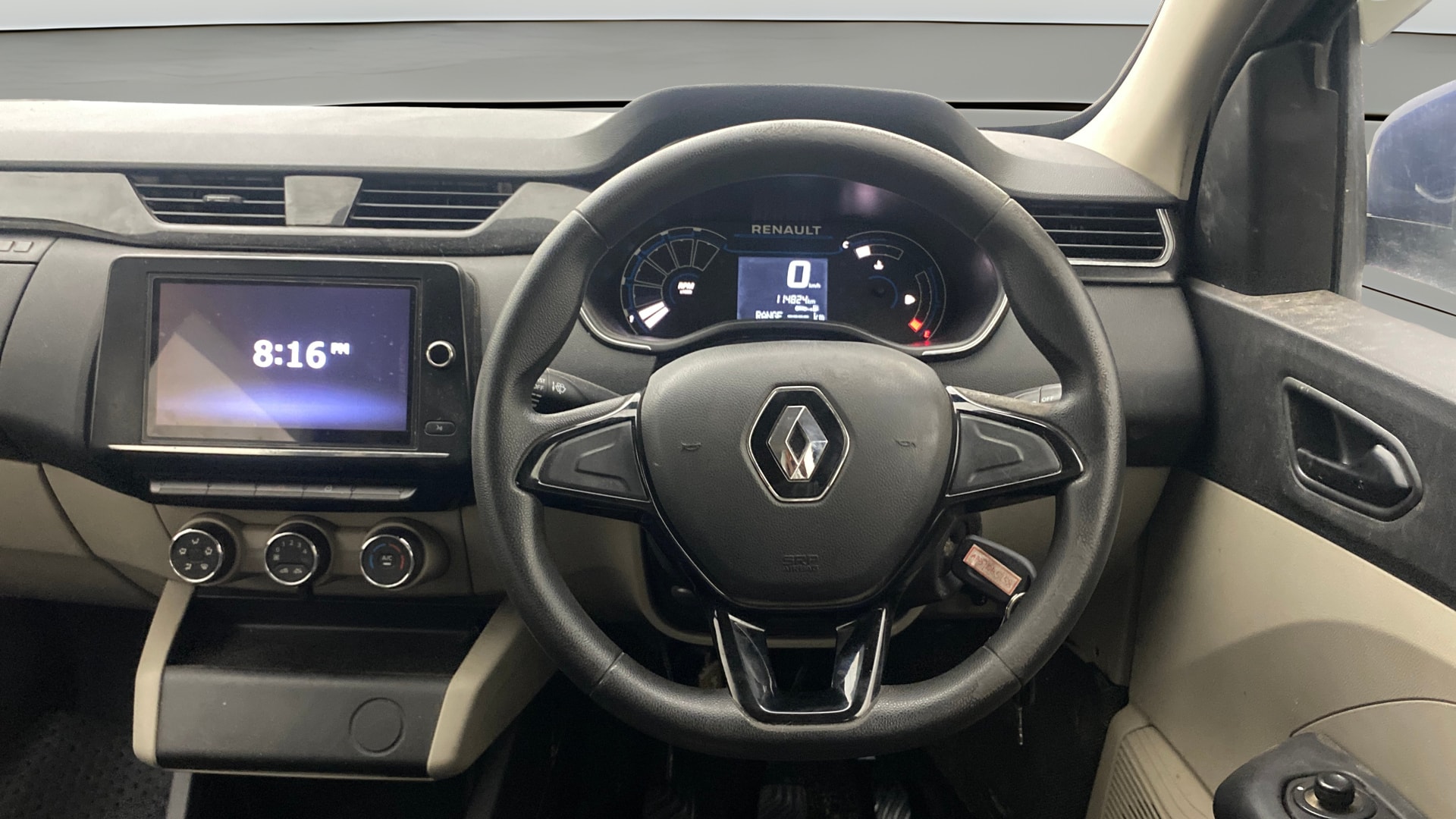 View 2019 Renault Triber RXT Image 21 Used 2019 Renault Triber RXT Image 21