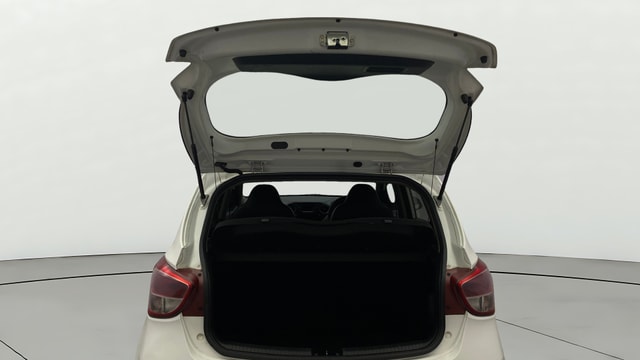 View Hyundai Grand i10 Image 16 Used Hyundai Grand i10 Image 16