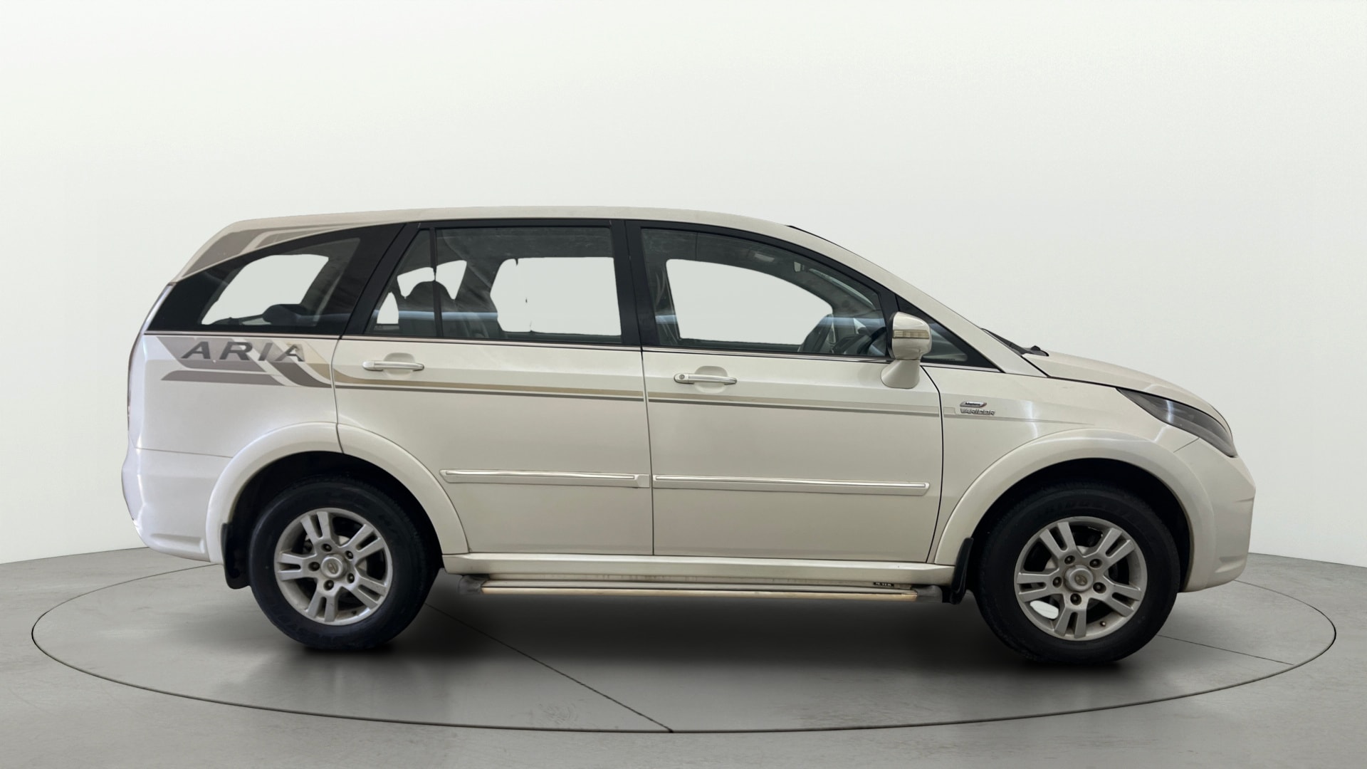 View 2014 Tata Aria Pride 4x4 Image 8 Used 2014 Tata Aria Pride 4x4 Image 8