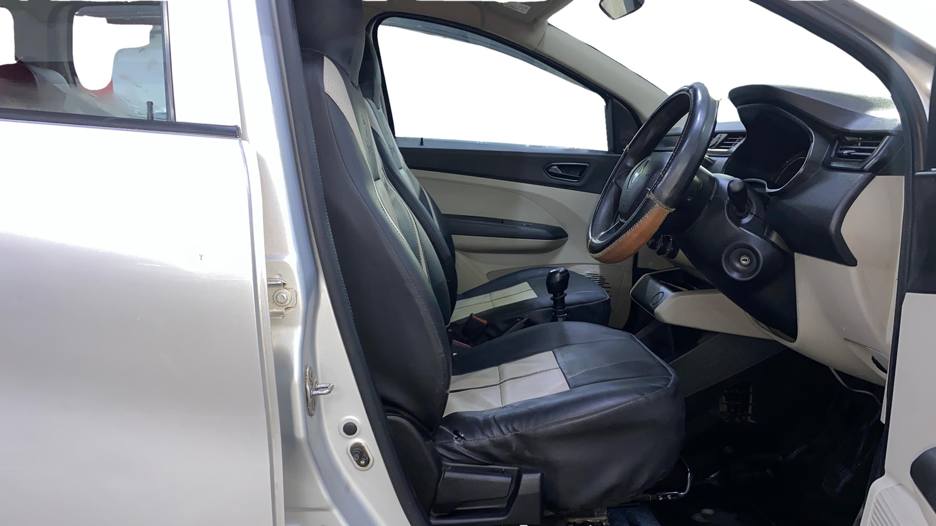 Used 2020 Renault Triber Used 2020 Renault Triber