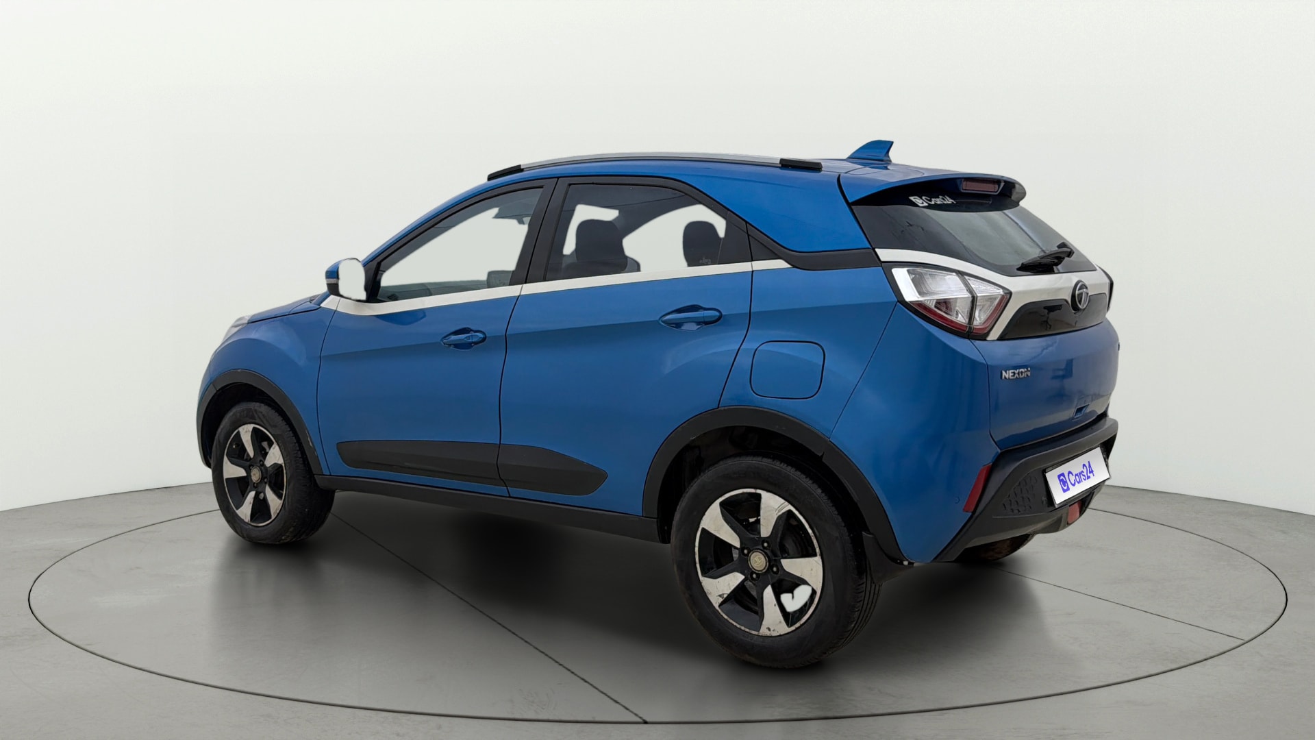 Used 2017 Tata Nexon Used 2017 Tata Nexon