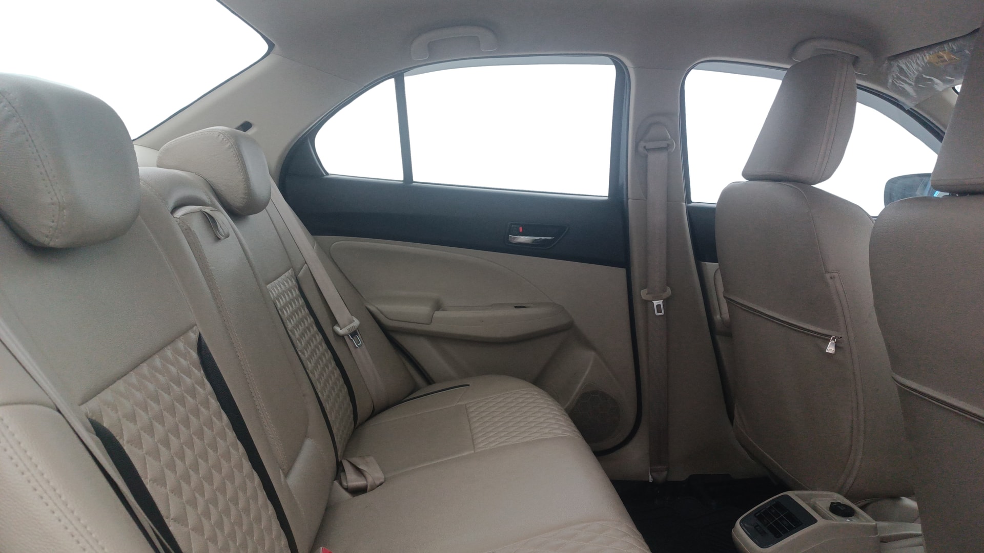 View 2020 Maruti Suzuki 1000 Base Variant Image 34 Used 2020 Maruti Suzuki 1000 Base Variant Image 34