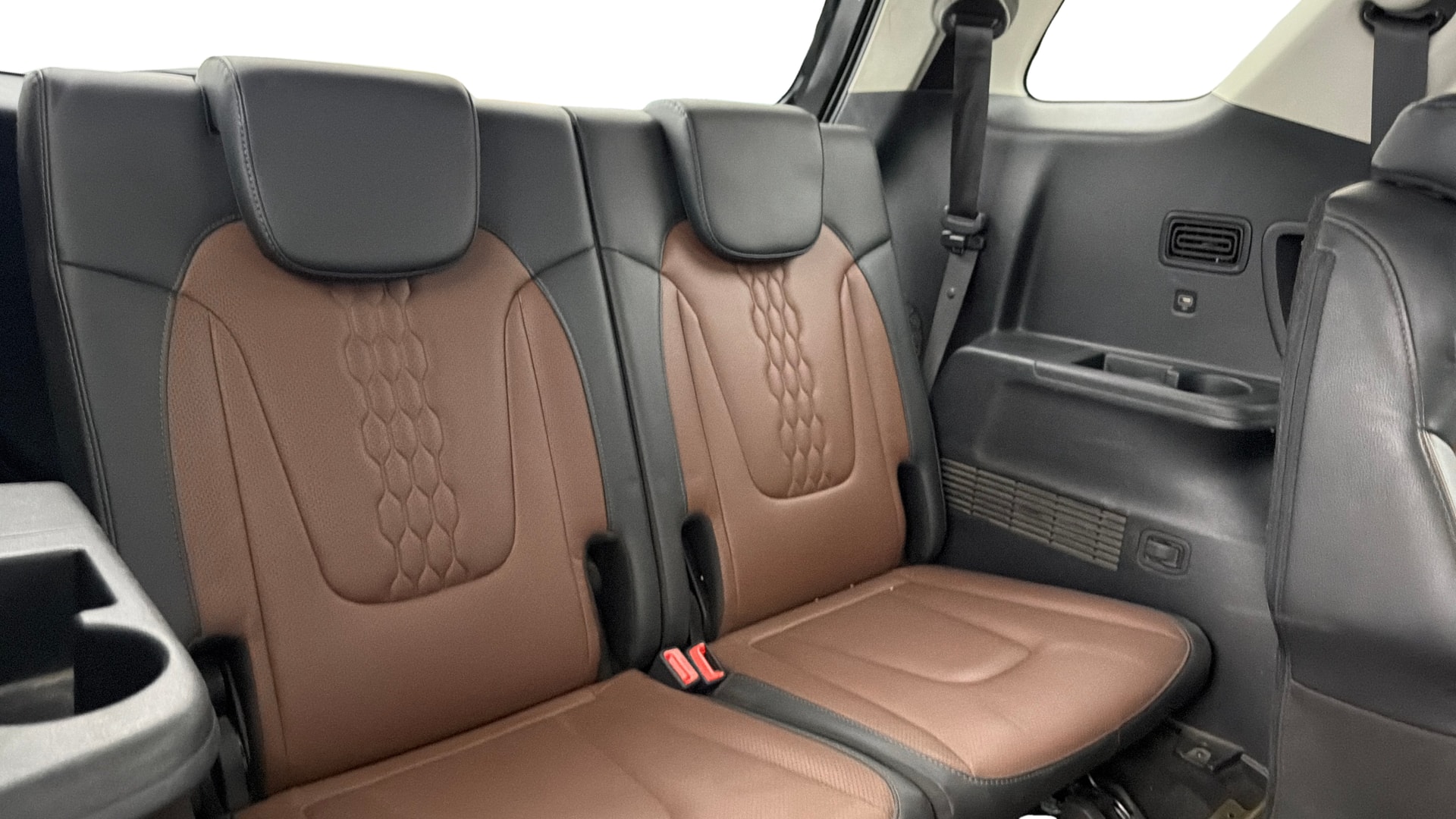 View 2021 Hyundai Alcazar Prestige 6 Seater MT Petrol Image 10 Used 2021 Hyundai Alcazar Prestige 6 Seater MT Petrol Image 10