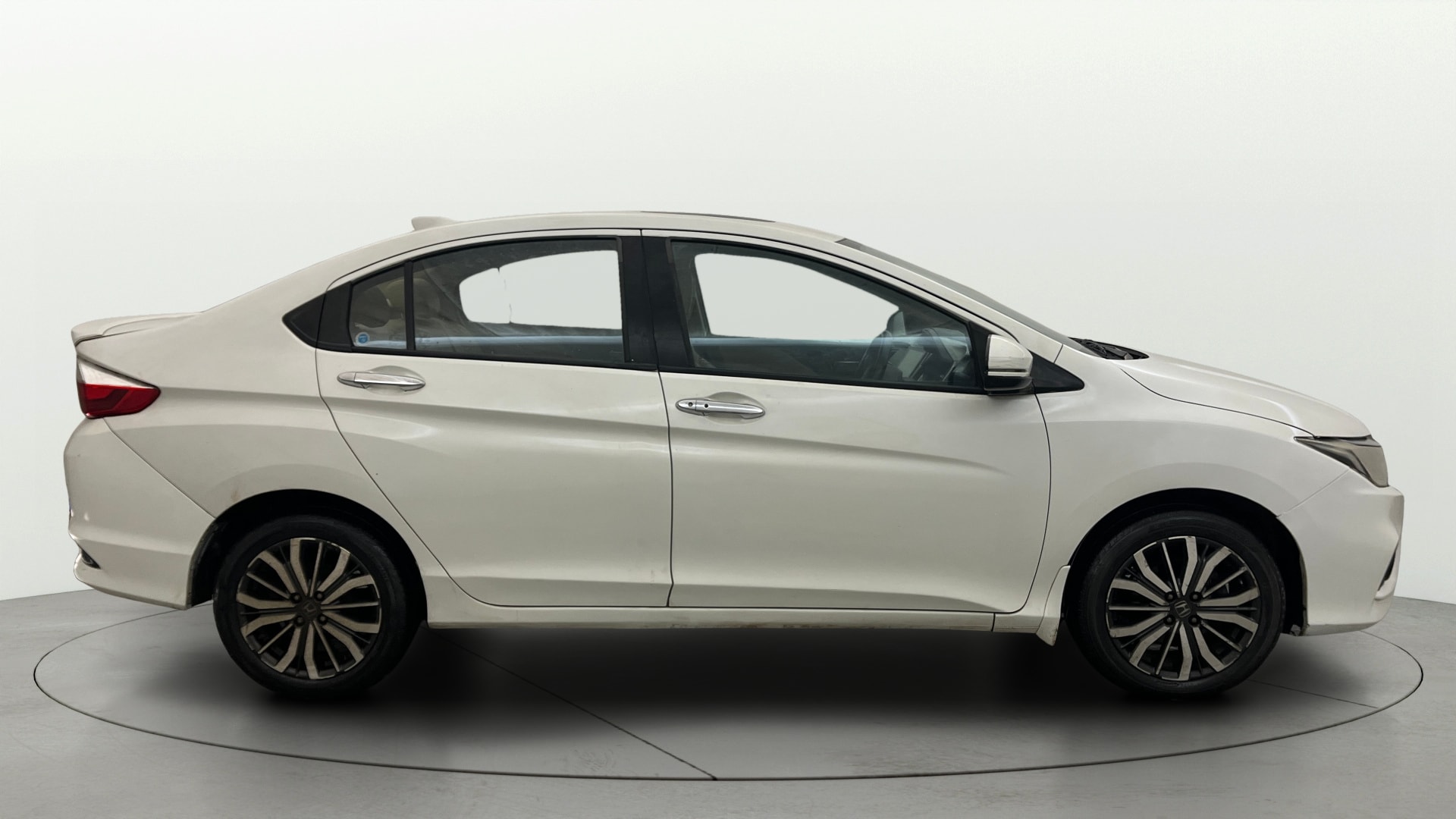 View 2017 Honda City ZX CVT Image 8 Used 2017 Honda City ZX CVT Image 8