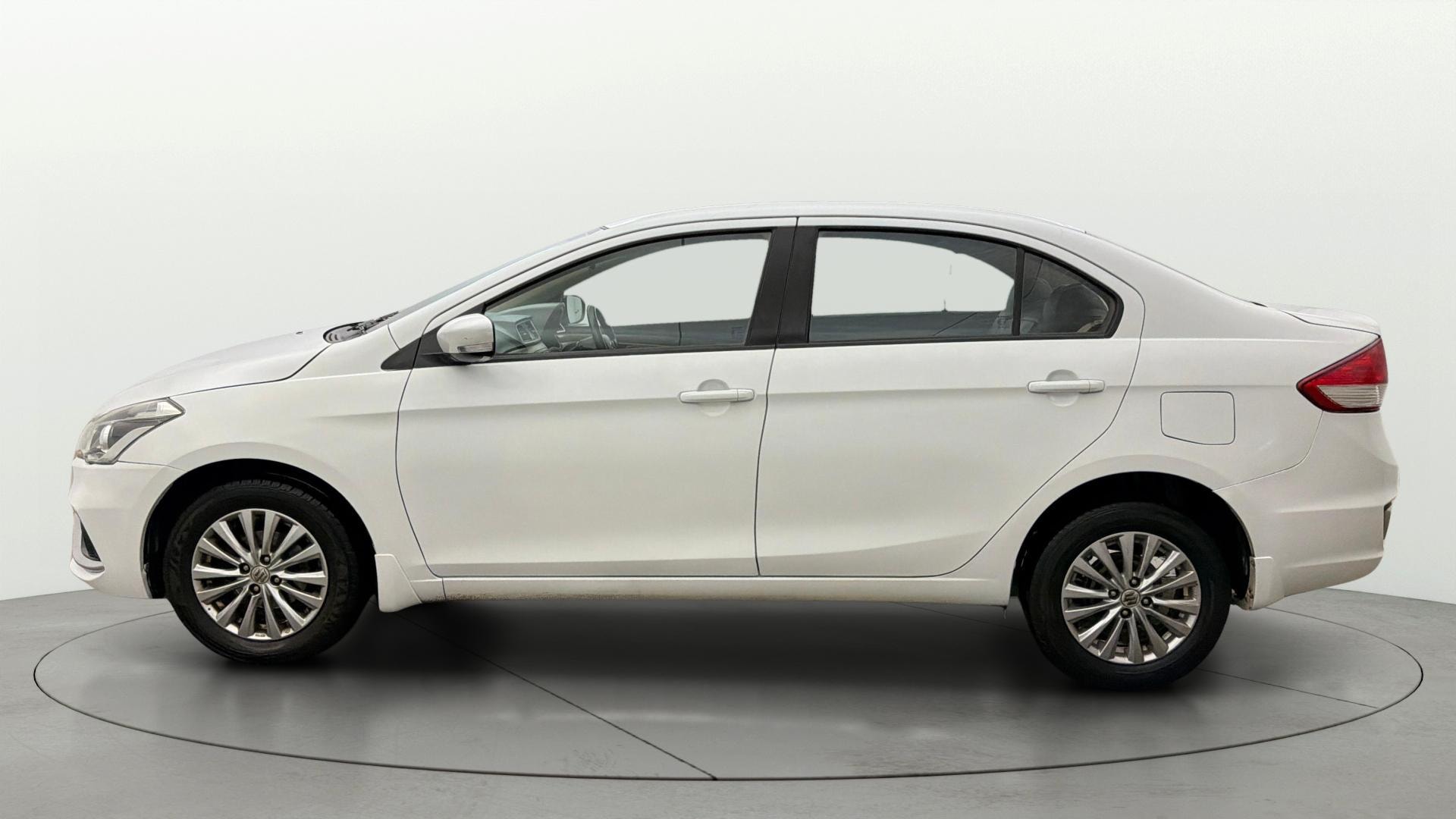 View 2019 Maruti Suzuki 1000 Base Variant Image 6 Used 2019 Maruti Suzuki 1000 Base Variant Image 6